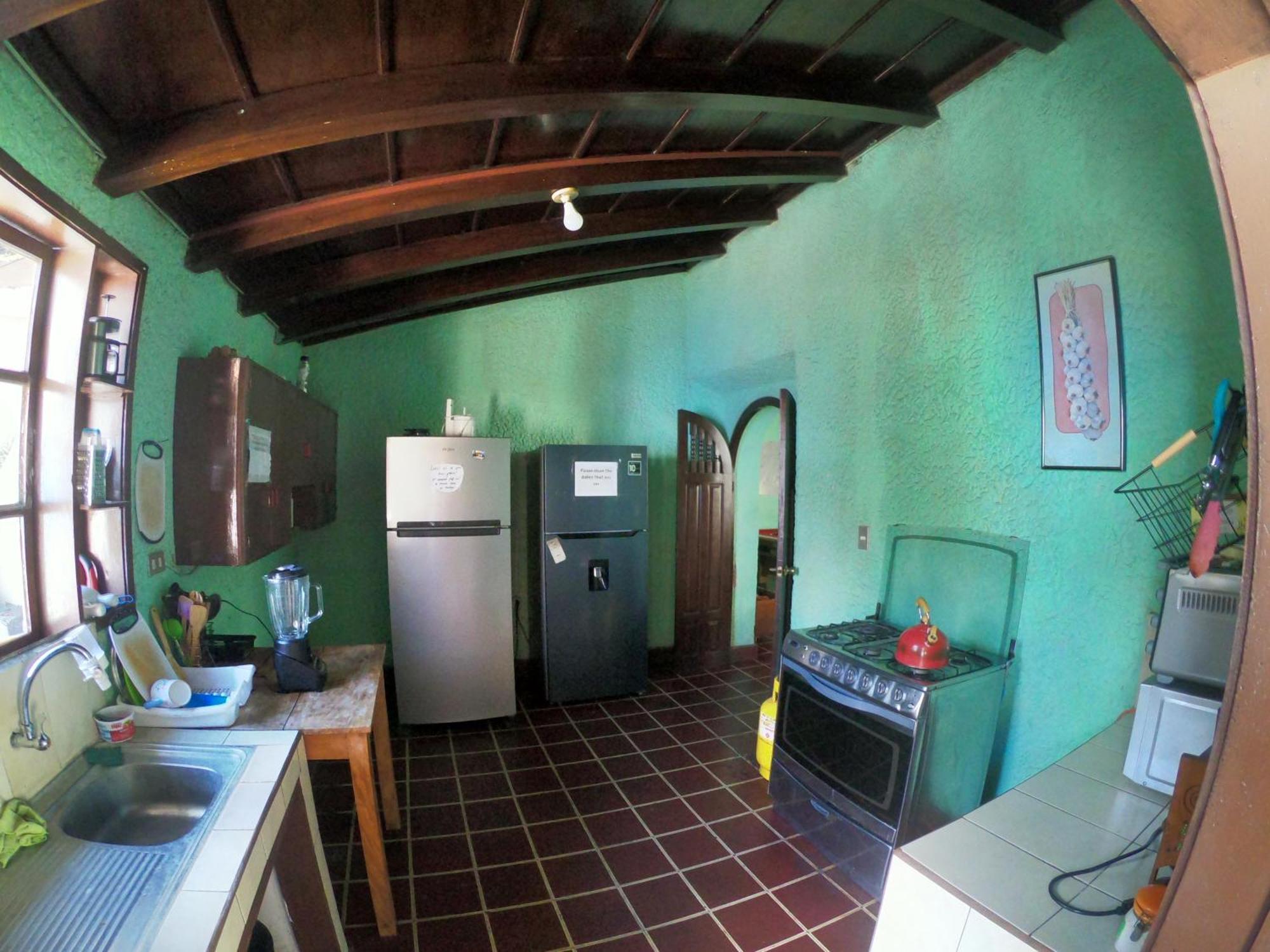 Ricks Hostel Санта Ана Екстериор снимка